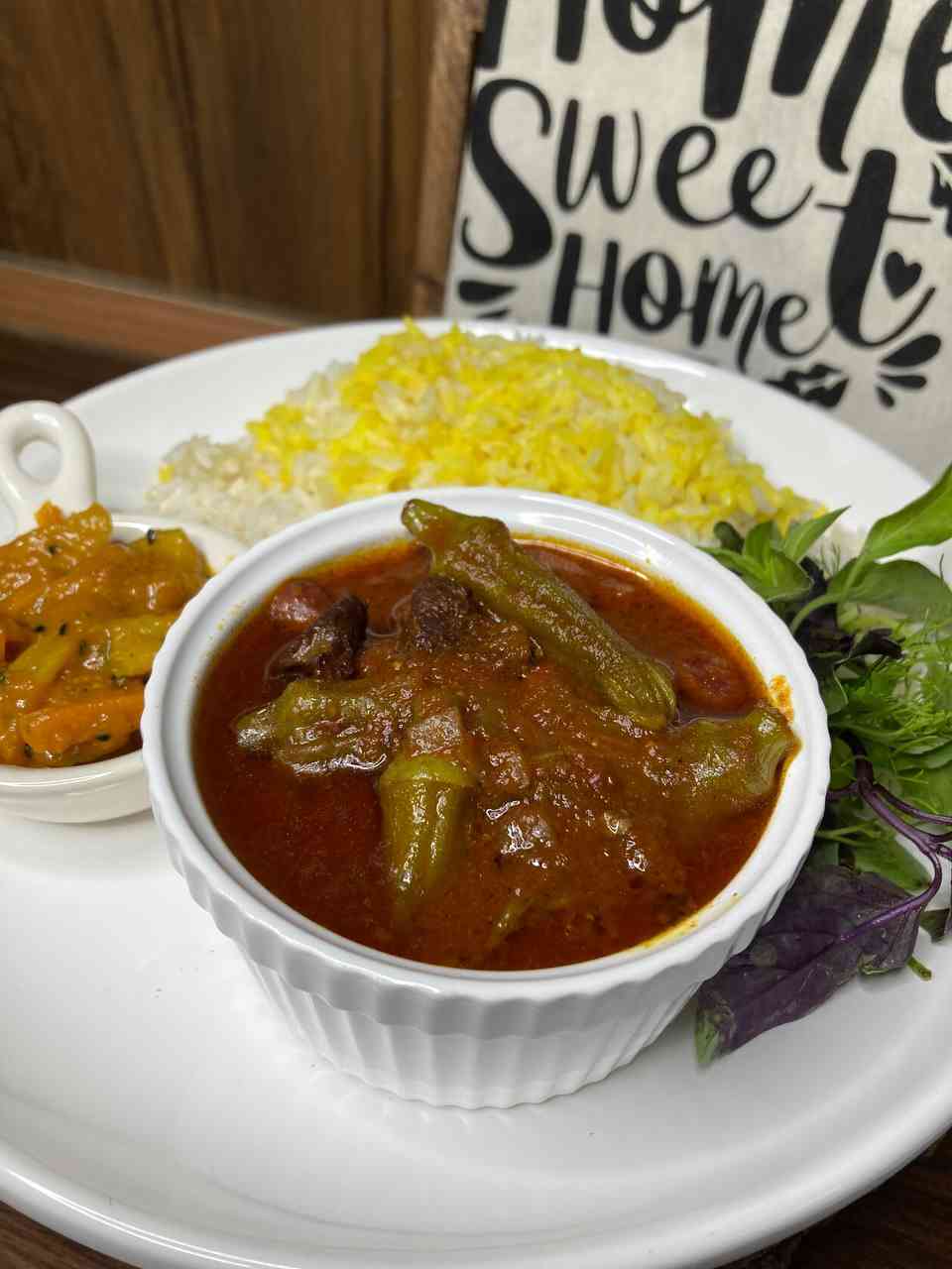 طرز تهیه خورشت بامیه مرحله 3