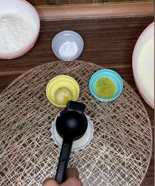 طرز تهیه کیک لیمو مرحله 3 